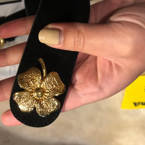 ❤️SOLD❤️ GUCCI CLOVER BELT WITH DOUBLE G BUCKLE - Picture 5 of 8